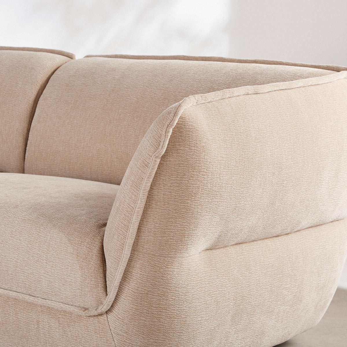 Canapé Arrondi Tissu Texturé 3 Places Beige - Crush